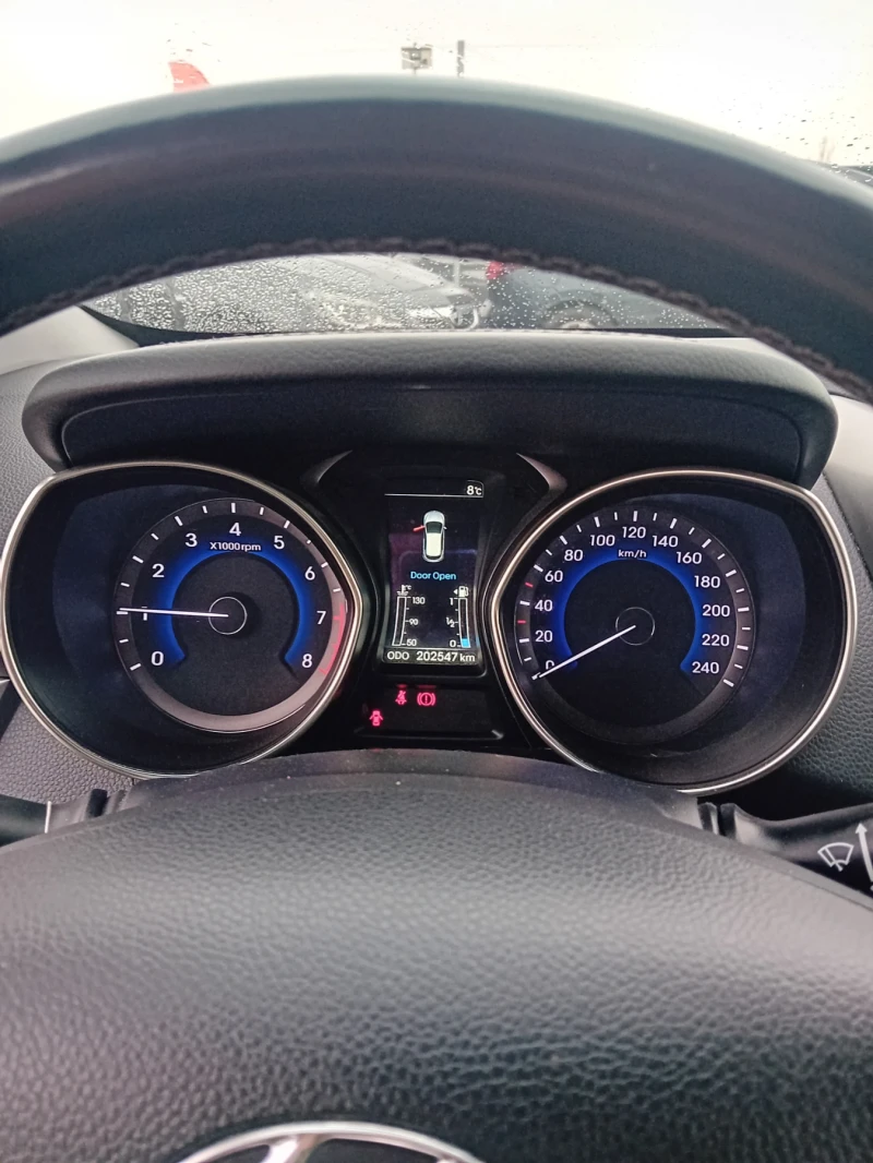 Hyundai I30 1.6, снимка 7 - Автомобили и джипове - 52991683