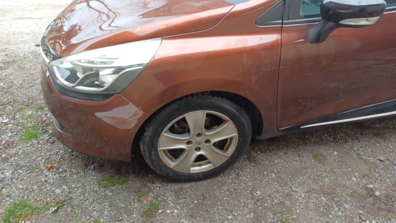 Renault Clio, снимка 2 - Автомобили и джипове - 53099873
