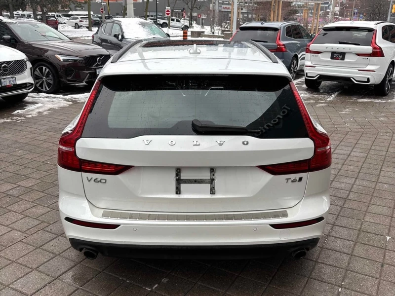 Volvo V60 Momentum  CARFAX, снимка 4 - Автомобили и джипове - 53111000