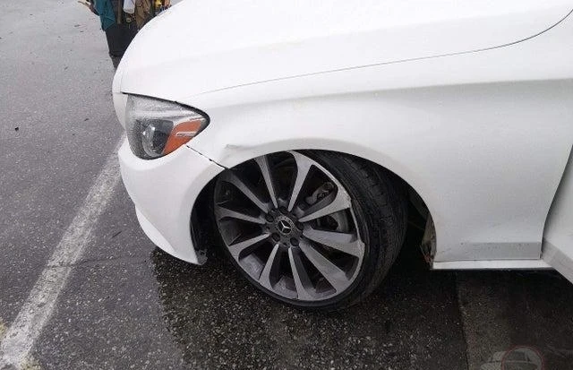 Mercedes-Benz C 300, снимка 6 - Автомобили и джипове - 53927242