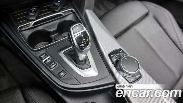 BMW 320, снимка 9 - Автомобили и джипове - 56077647