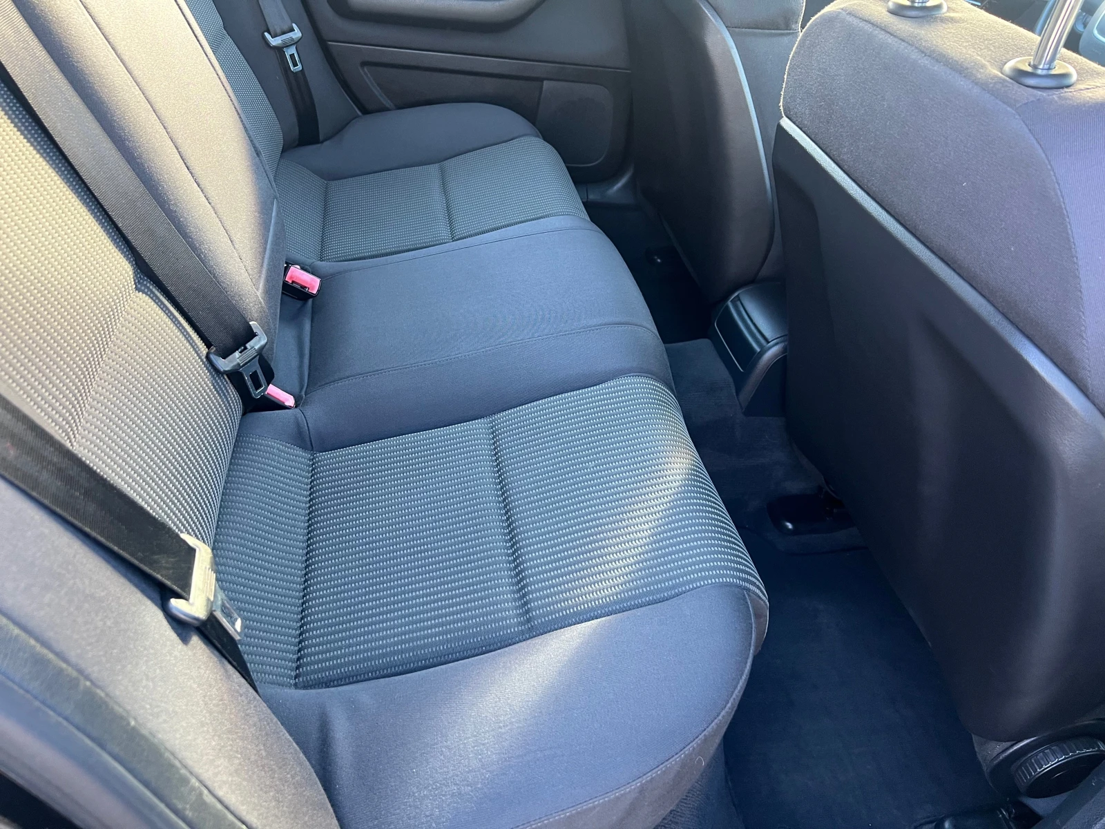 Audi A4 2.0 ТDI S LINE | Mobile.bg — изображение 13