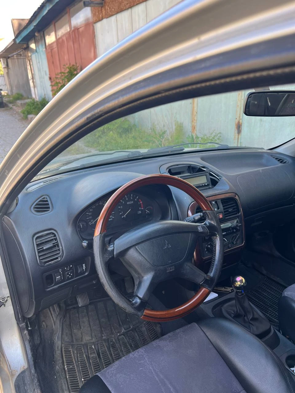 Mitsubishi Carisma GDI - изображение 4