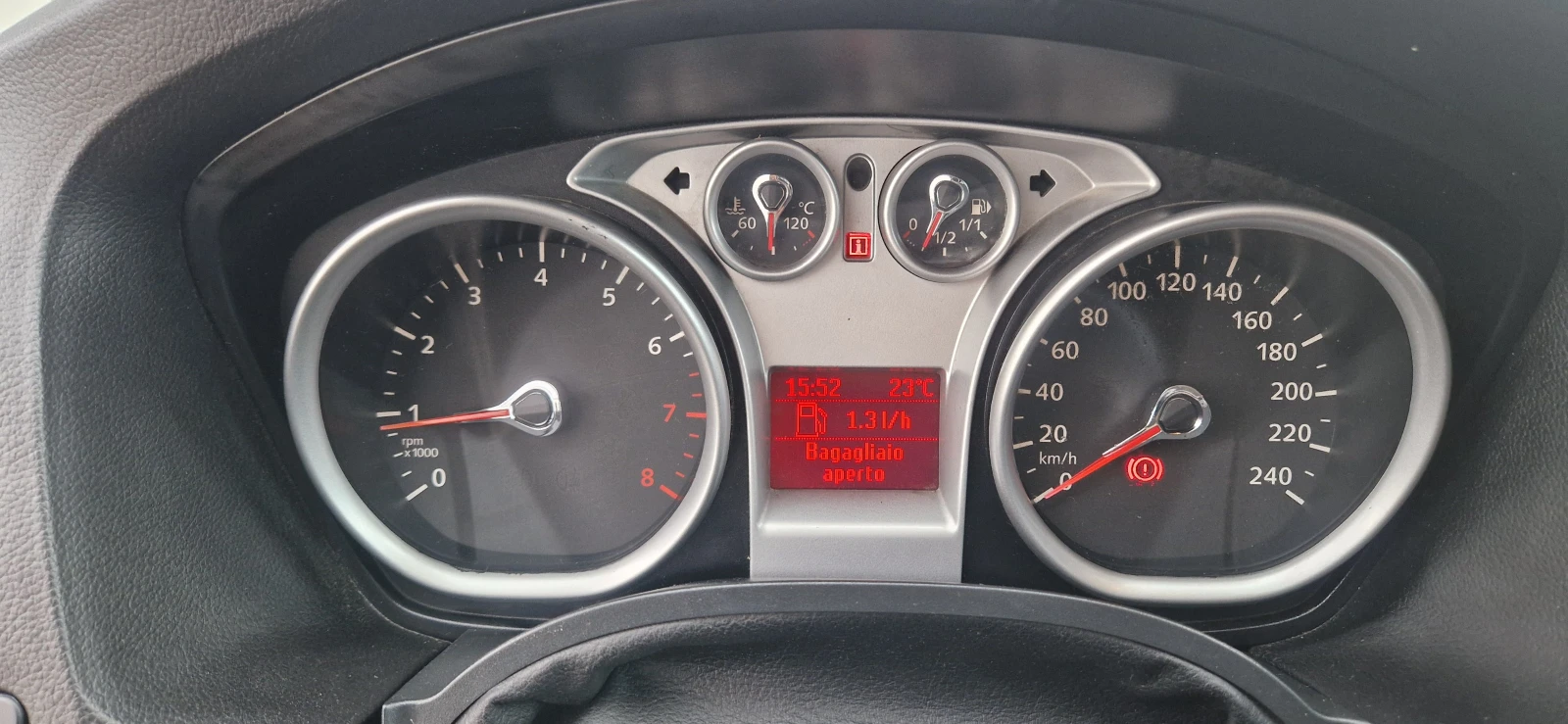 Ford Focus 1.6i / | Mobile.bg   12