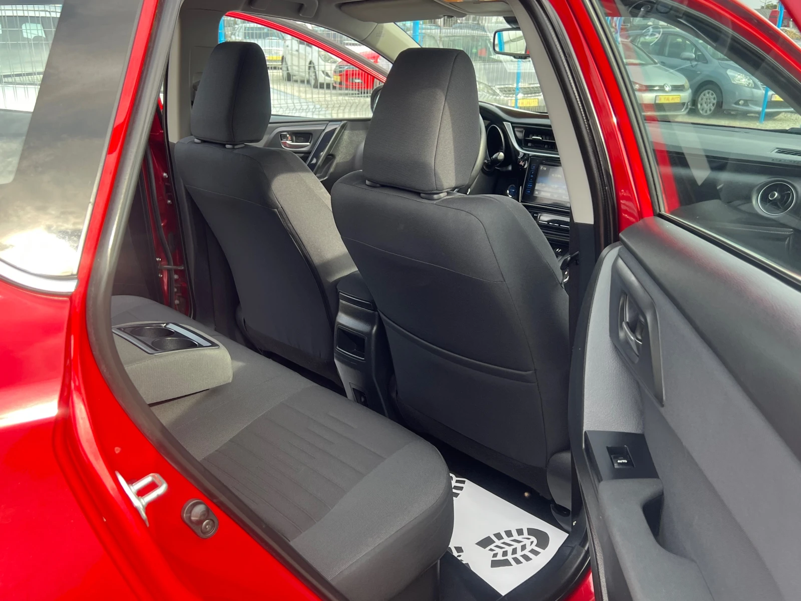 Toyota Auris ЛИЗИНГ-ХИБРИД-АВТОМАТИК-НАВИГАЦИЯ-КЛИМАТРОНИК - изображение 10