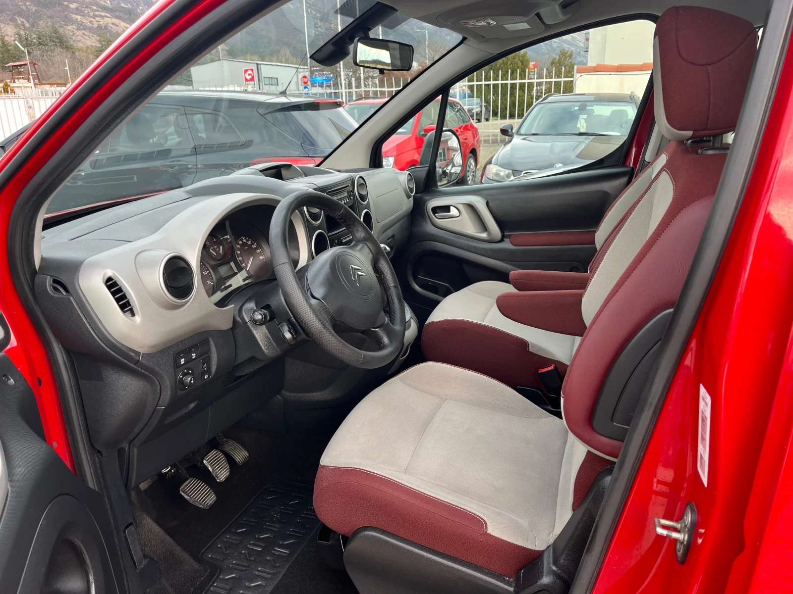 Citroen Berlingo 1.6 Multispace - изображение 4