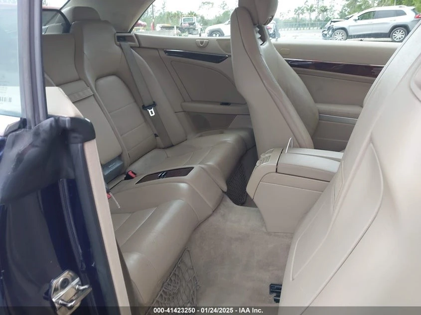 Mercedes-Benz E 500 E 550 С РЕГИСТРАЦИЯ & АВТО КРЕДИТ, снимка 15 - Автомобили и джипове - 53877340