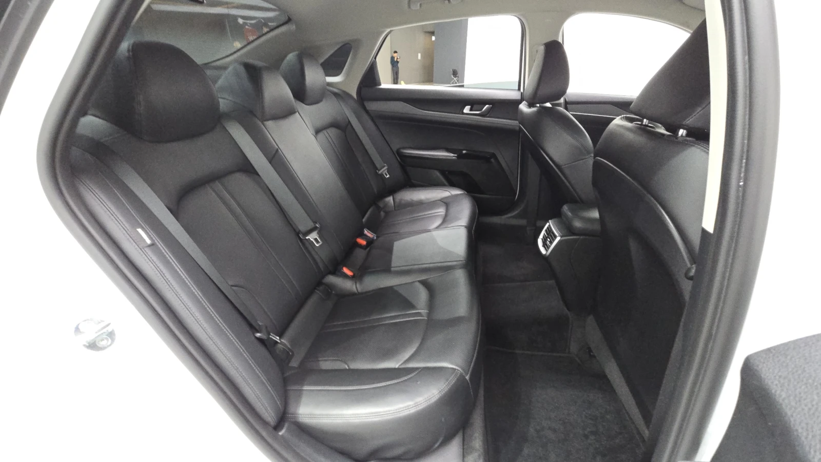 Kia K5 2.0LPI TRENDY autogeorge.com | Mobile.bg � ����������� 12