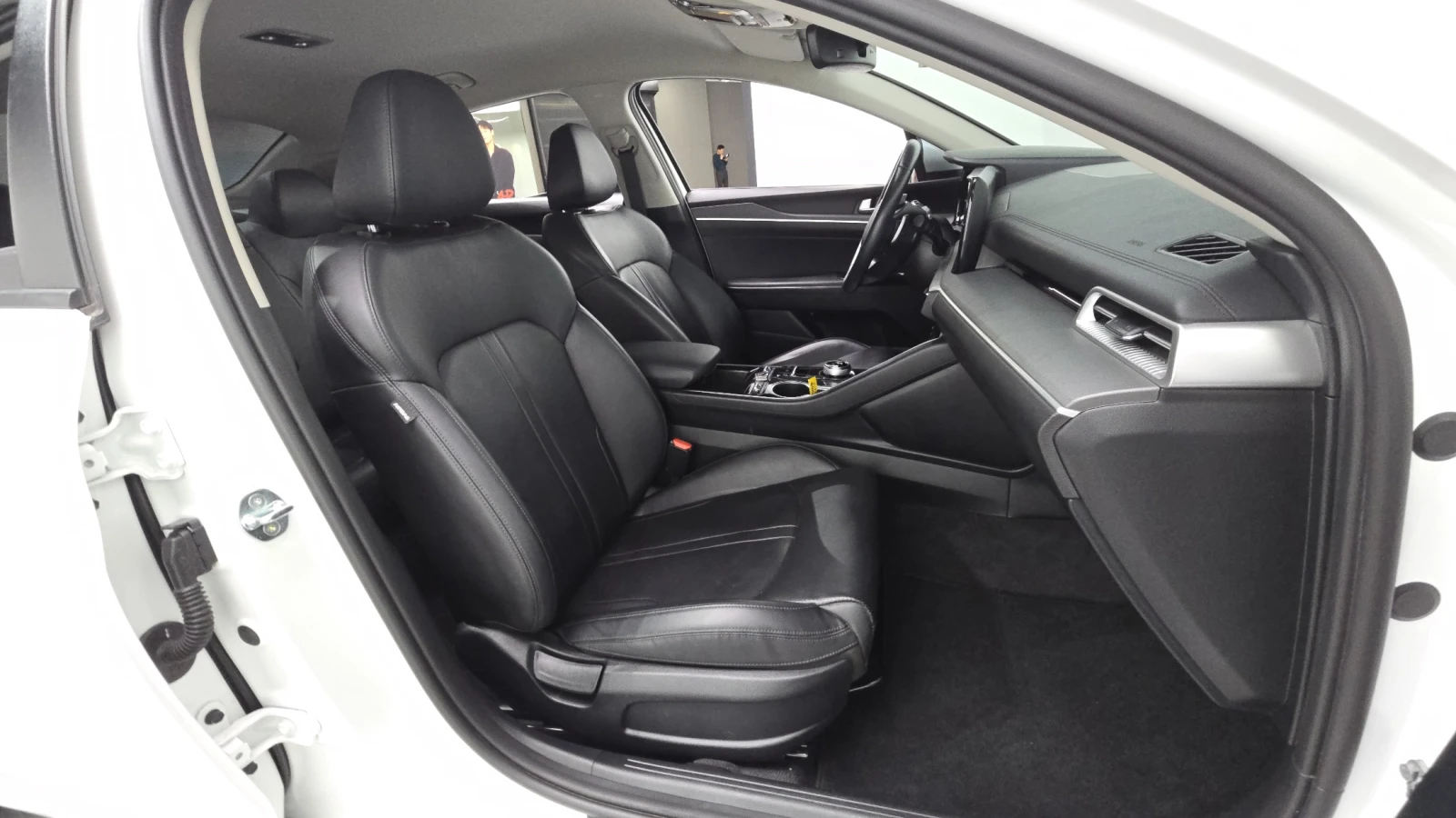 Kia K5 2.0LPI TRENDY autogeorge.com | Mobile.bg � ����������� 11