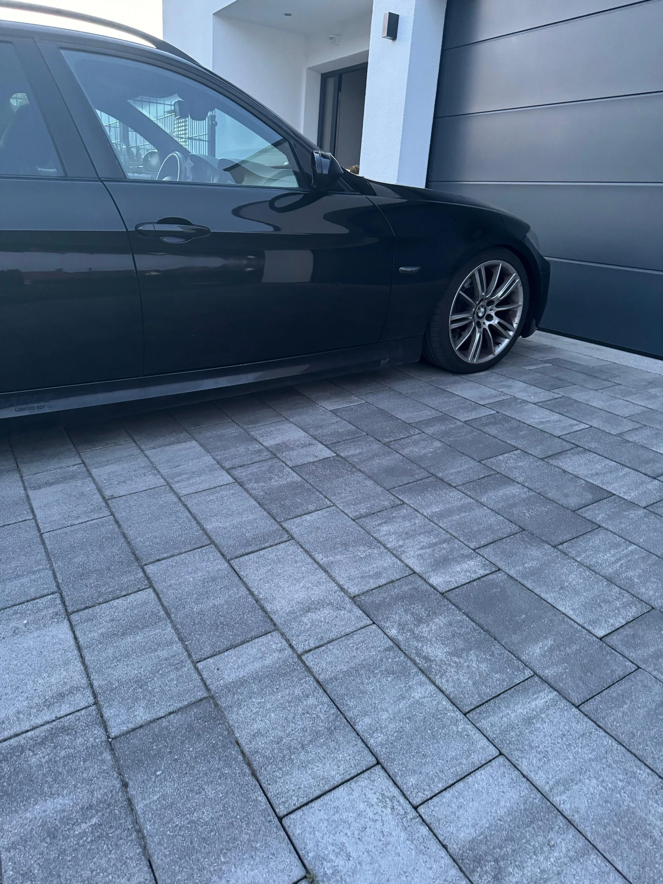 BMW 335 M-PACK/PANO/KEYLESS/FULL, снимка 3 - Автомобили и джипове - 54305194