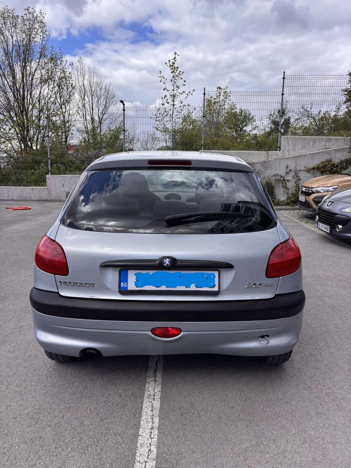 Peugeot 206, снимка 8 - Автомобили и джипове - 54396813