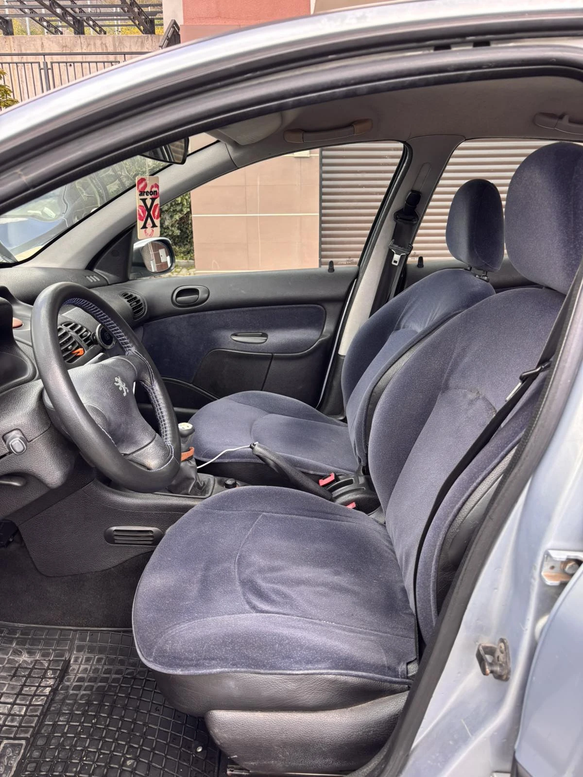 Peugeot 206, снимка 4 - Автомобили и джипове - 54396813