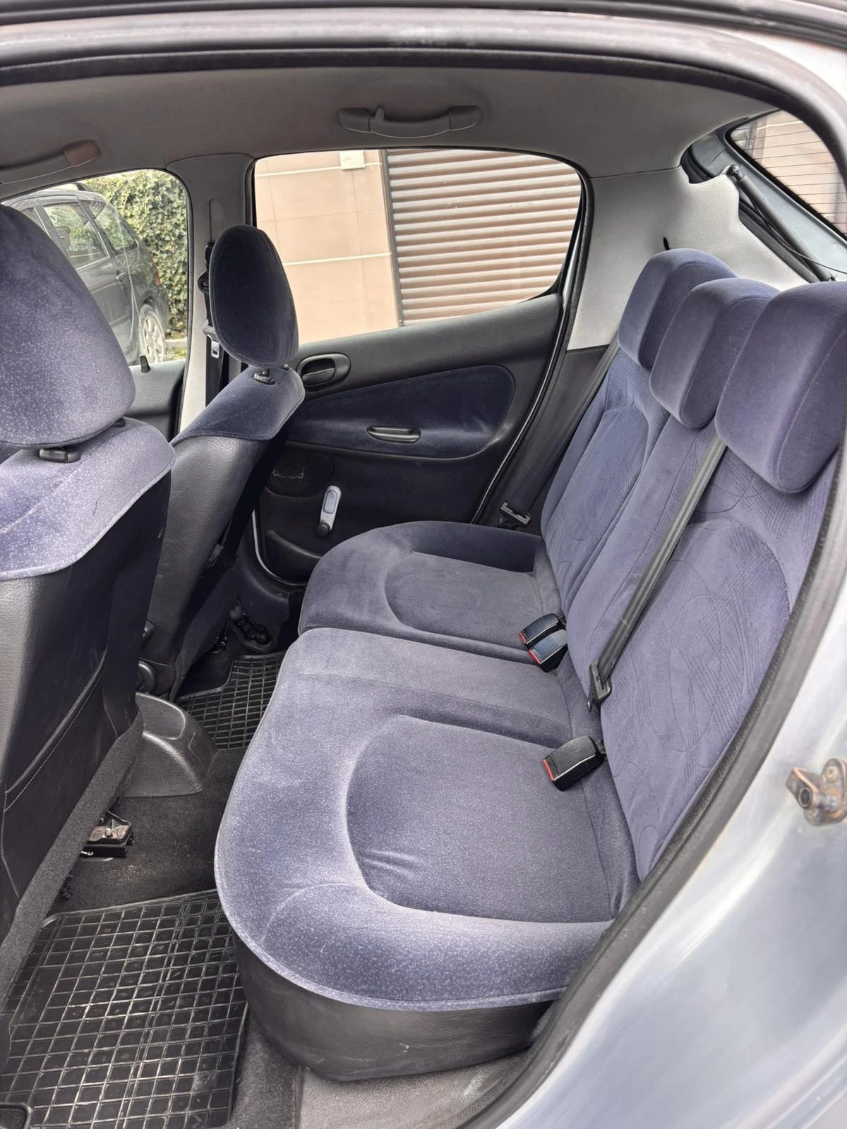 Peugeot 206, снимка 5 - Автомобили и джипове - 54396813