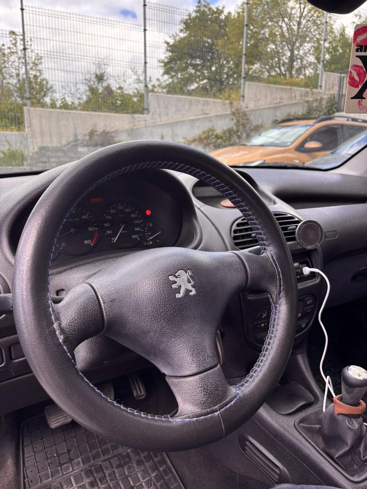 Peugeot 206, снимка 6 - Автомобили и джипове - 54396813