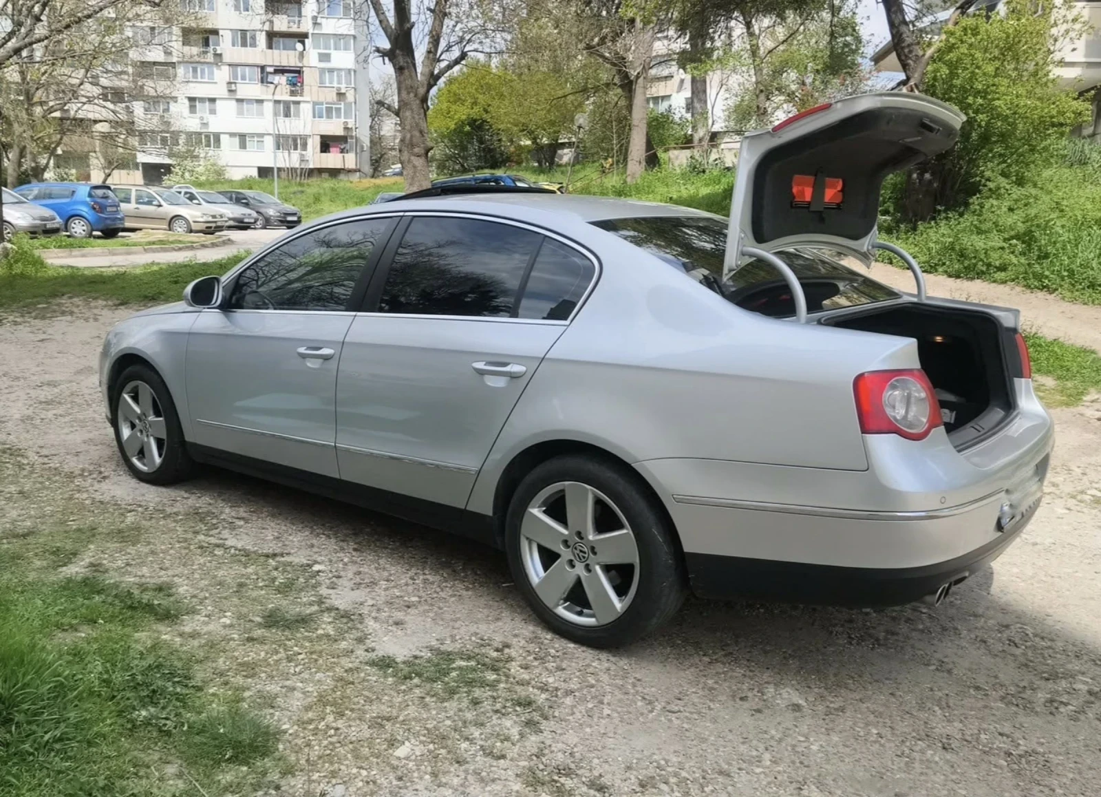 VW Passat 2.0 Common Rail, снимка 2 - Автомобили и джипове - 54967630