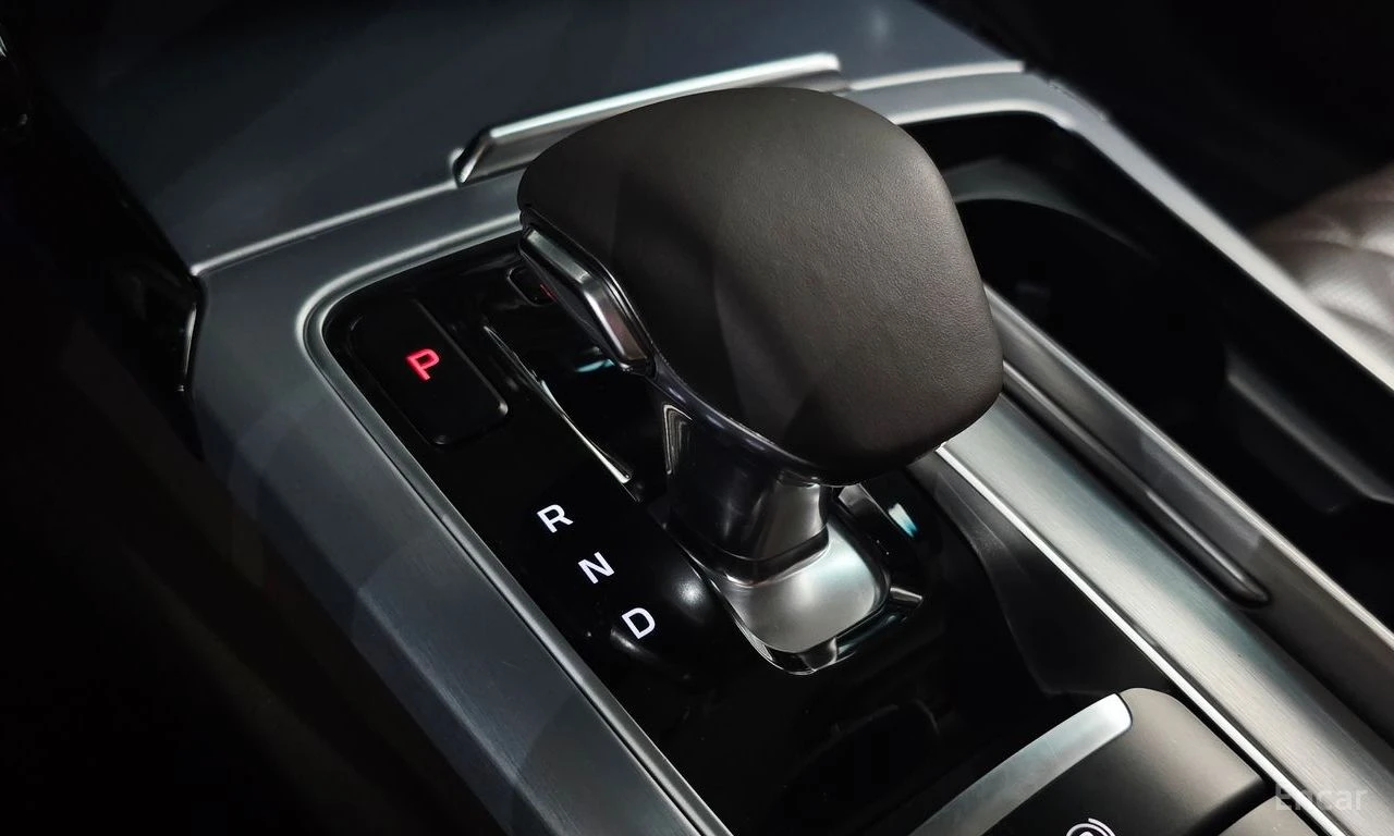 Kia Stinger 2.5* ОБДУХВАНЕ* ДИСТРОНИК* ХЕДЪП* LANE* ASSIST* , снимка 10 - Автомобили и джипове - 55403326