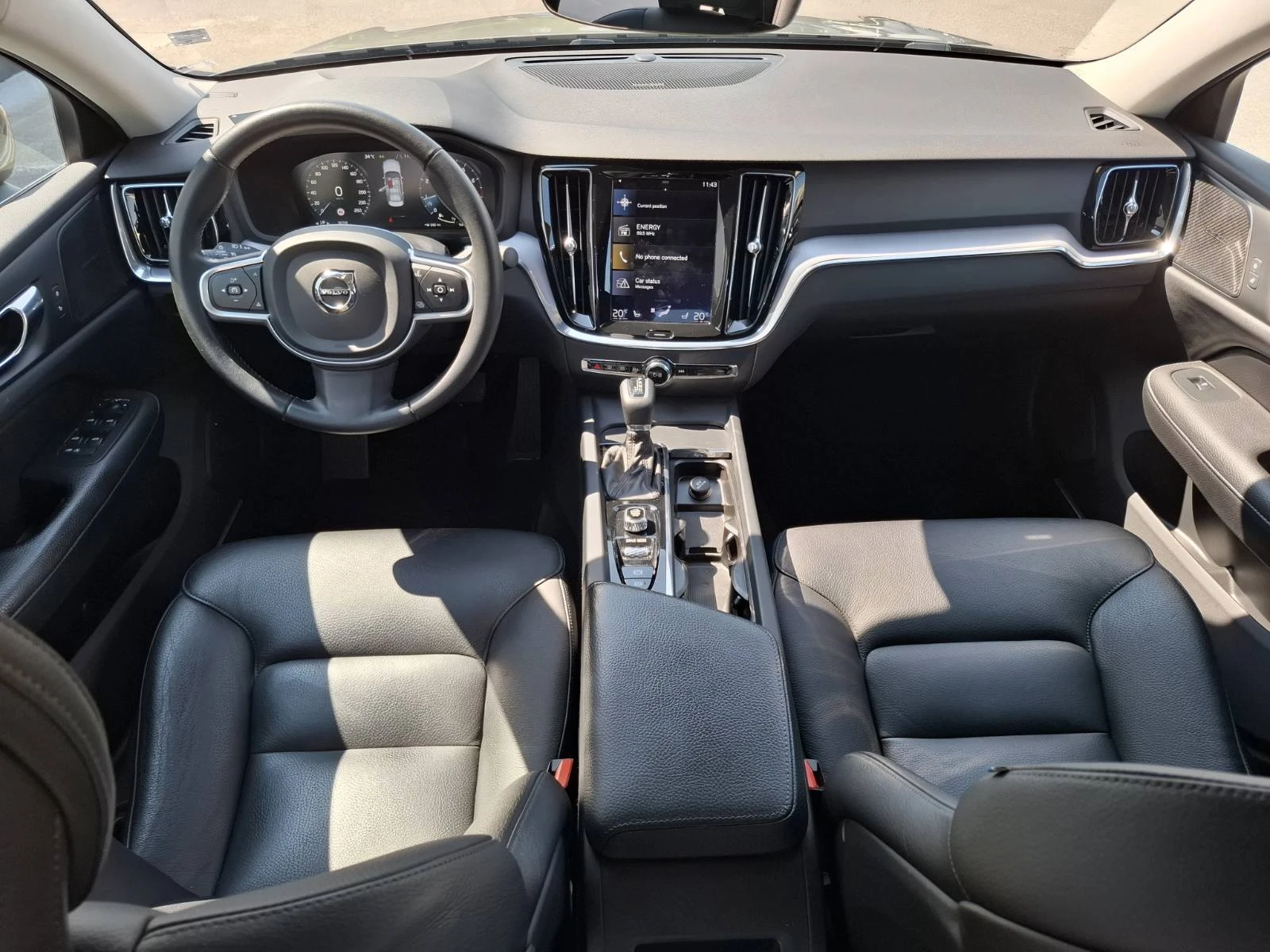 Volvo S60 2.0 L , снимка 8 - Автомобили и джипове - 55829565
