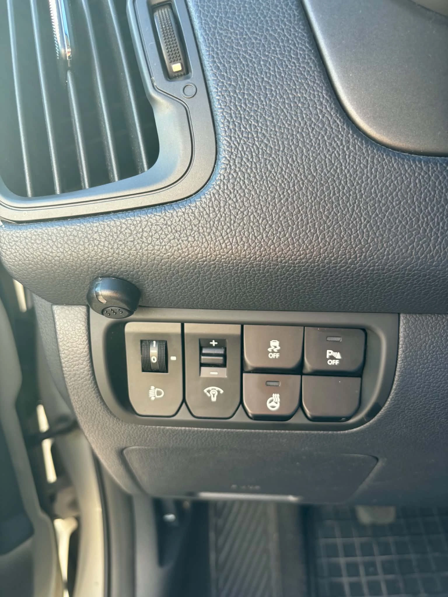 Kia Rio, снимка 9 - Автомобили и джипове - 56150006