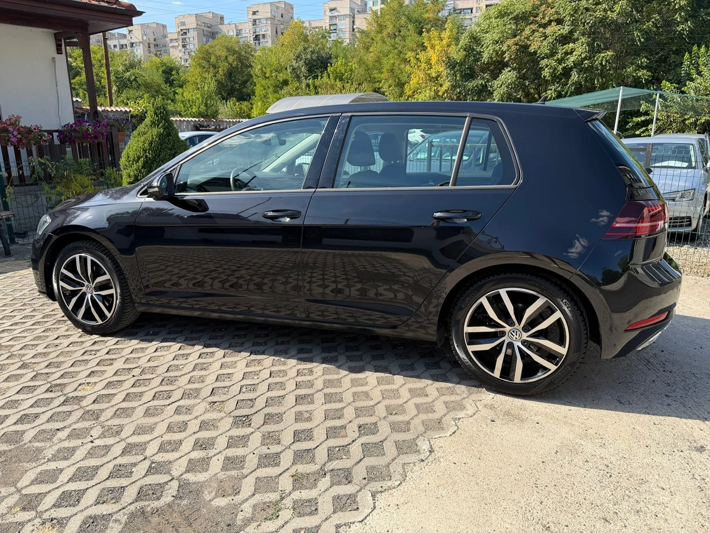 VW Golf 1.6TDI DSG.Facelift., снимка 7 - Автомобили и джипове - 56152212