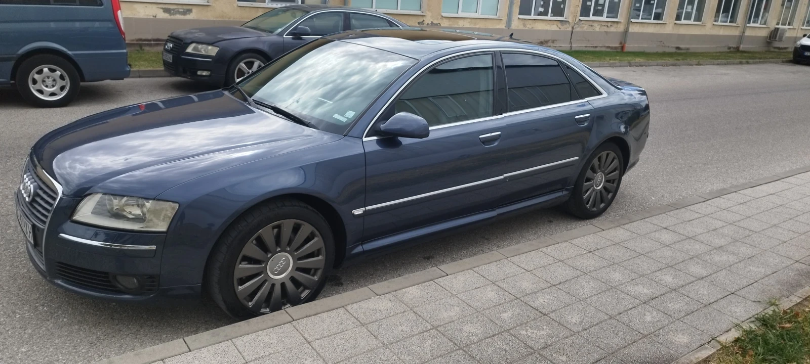 Audi A8 Audi A8 3.7i-LPG, снимка 5 - Автомобили и джипове - 56180177