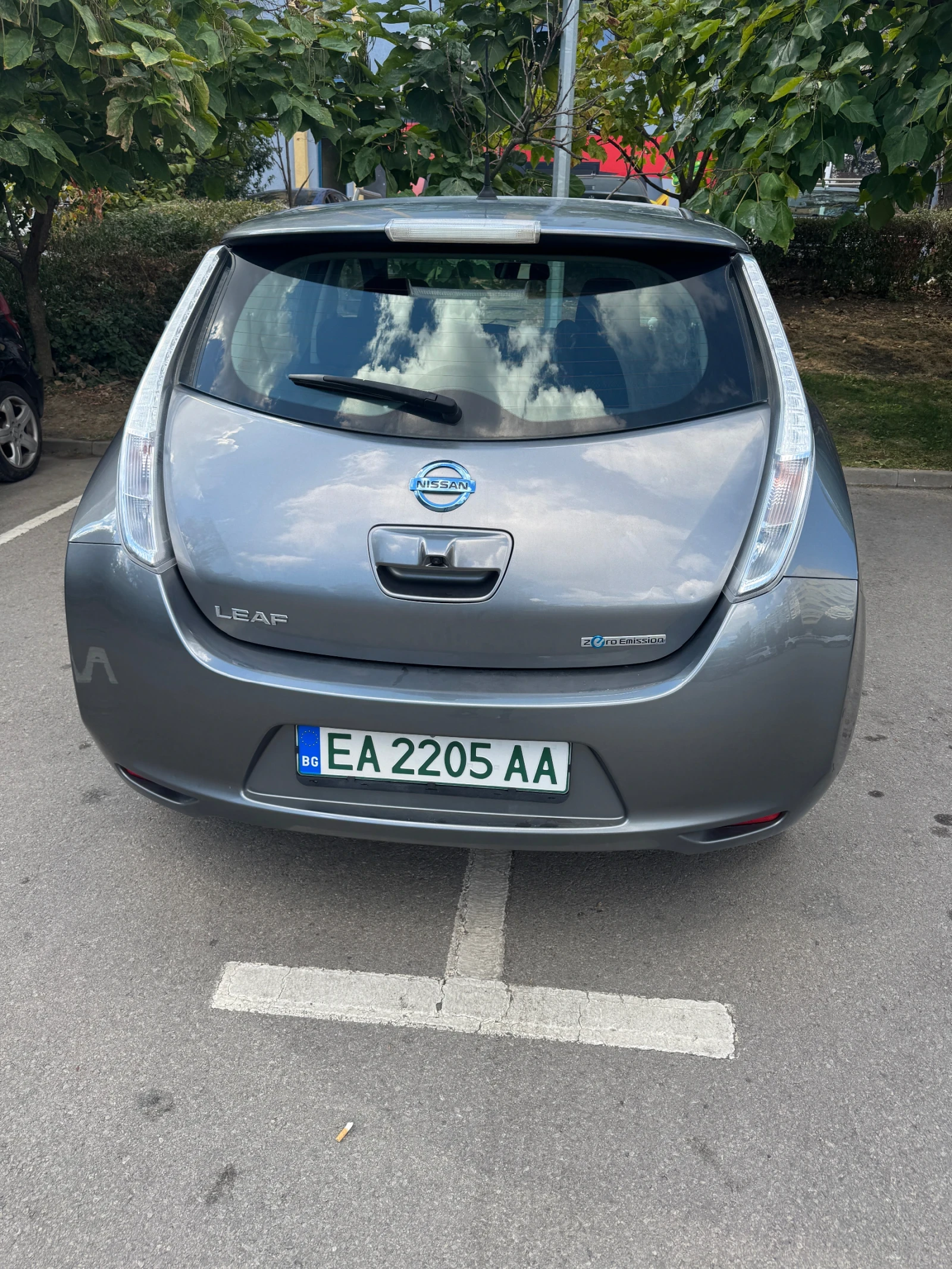 Nissan Leaf , снимка 6 - Автомобили и джипове - 56209559