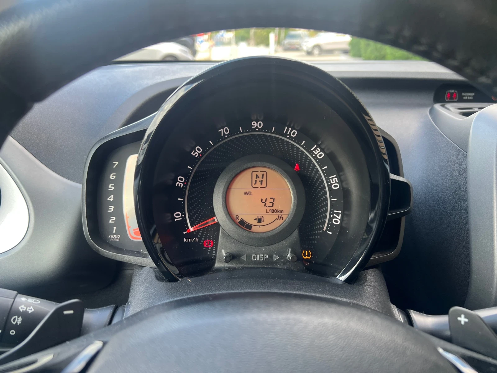 Toyota Aygo 1.0 AT, снимка 13 - Автомобили и джипове - 56225585