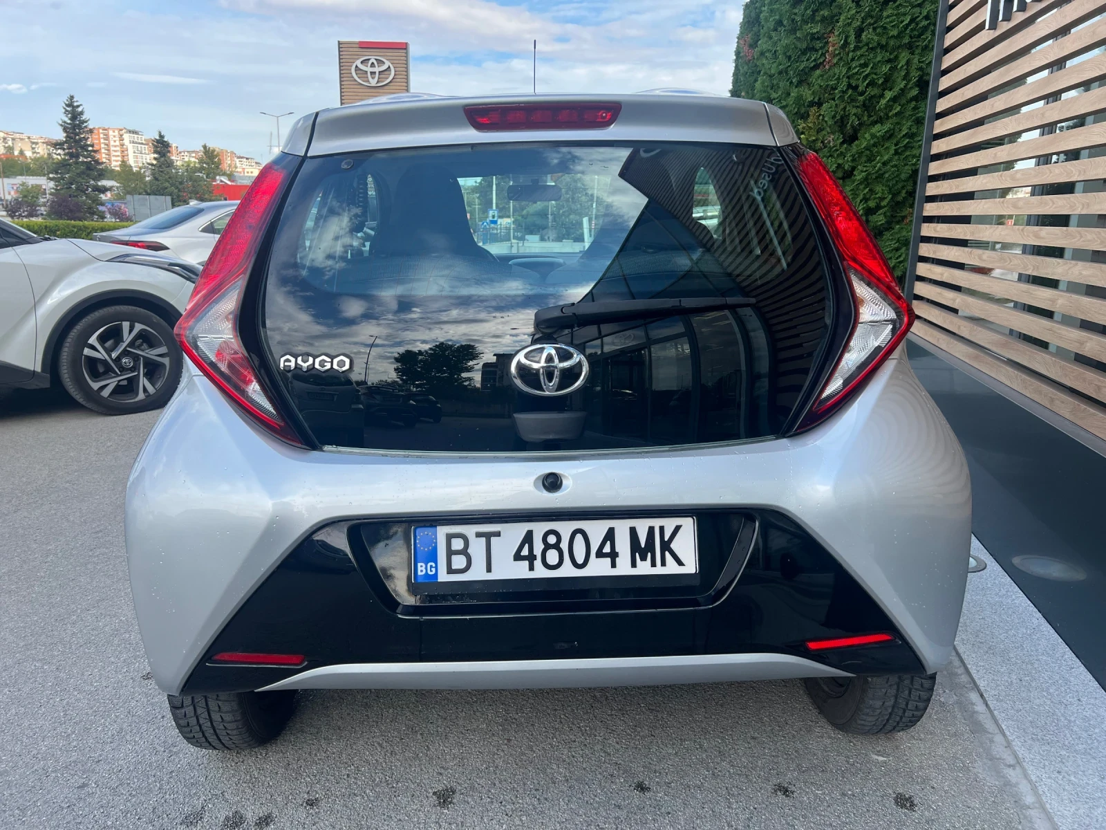 Toyota Aygo 1.0 AT, снимка 5 - Автомобили и джипове - 56225585