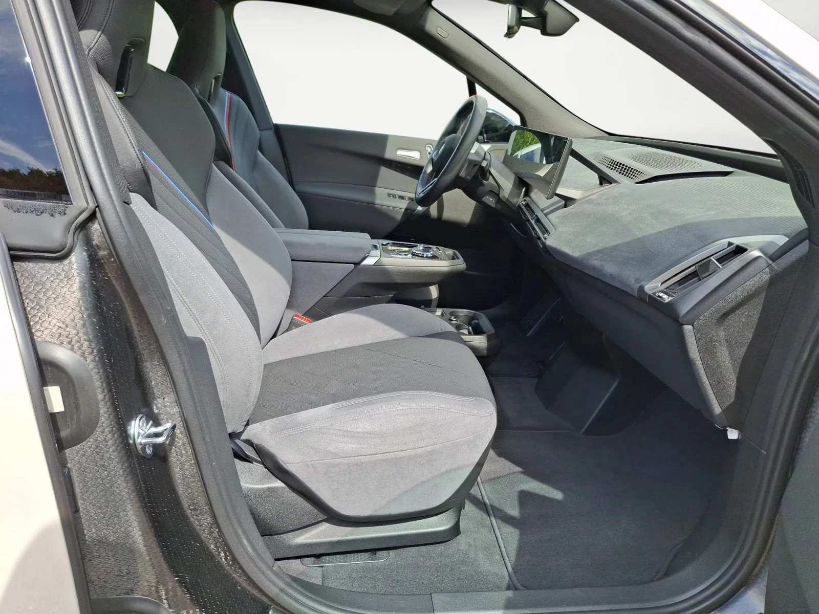BMW iX M70 XDRIVE SKY-LOUNGE H/K PANORAMA 360-CAMERA | Mobile.bg � ����������� 13