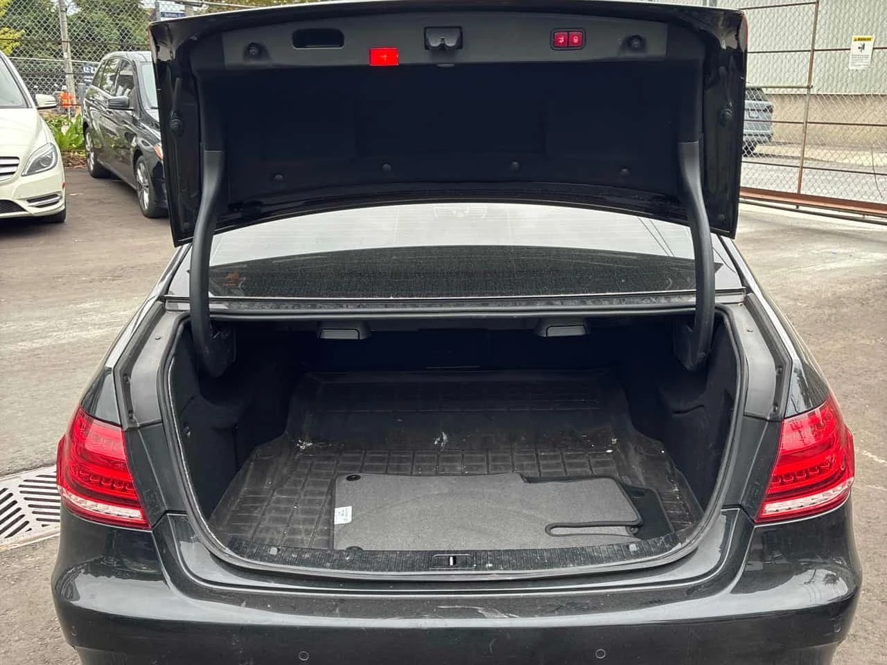 Mercedes-Benz E 400 * CARFAX * ������ ���������������� *  | Mobile.bg � ����������� 14