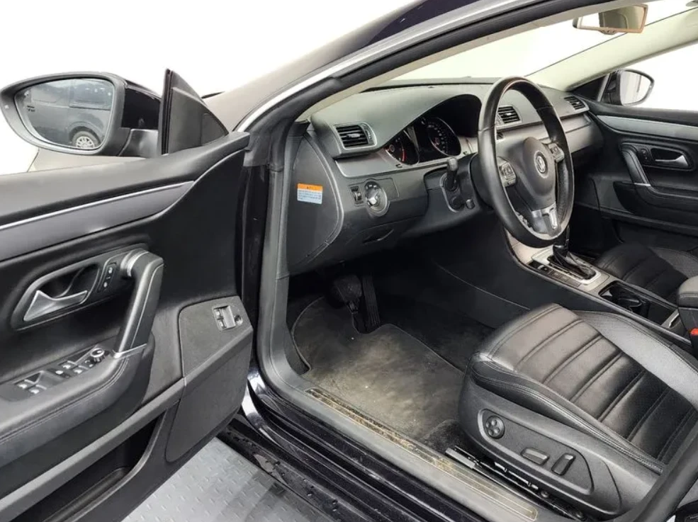 VW CC 2.0 TSI, снимка 10 - Автомобили и джипове - 56608927