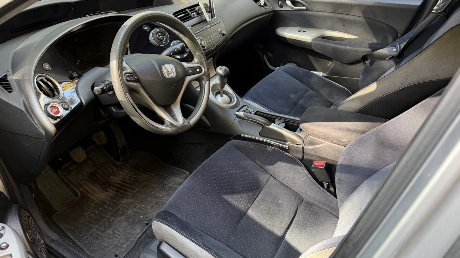 Honda Civic Limited Edition, снимка 8 - Автомобили и джипове - 56686011