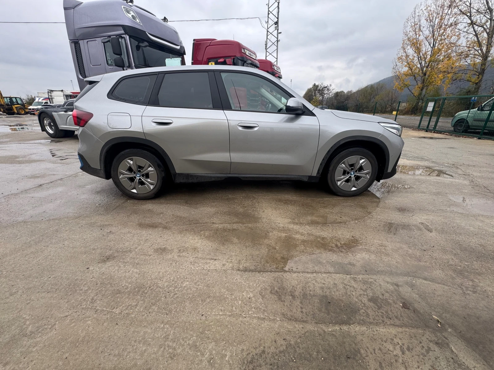 BMW iX1 X-Drive, 313k.c, снимка 7 - Автомобили и джипове - 56745158