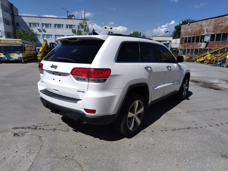 Jeep Grand cherokee 5.7 V8 HEMI 2016г, снимка 6 - Автомобили и джипове - 45762146