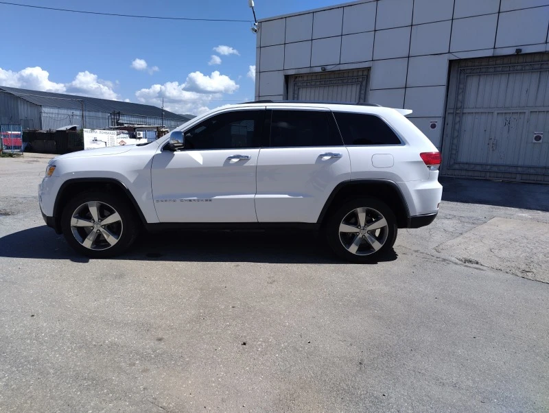 Jeep Grand cherokee 5.7 V8 HEMI 2016г, снимка 1 - Автомобили и джипове - 45762146