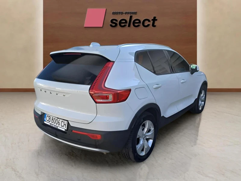 Volvo XC40 2.0 D4, снимка 6 - Автомобили и джипове - 48093507