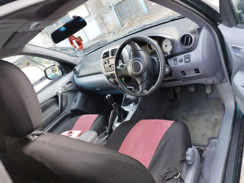 Toyota Rav4, снимка 4 - Автомобили и джипове - 48985836