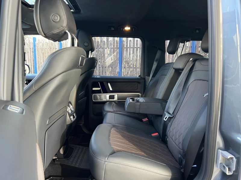 Mercedes-Benz G 400 d/AMG/4M/SUPERIOR/MANUFAKTUR/BURM/ГАРАНЦИЯ 10.2028, снимка 15 - Автомобили и джипове - 52935455