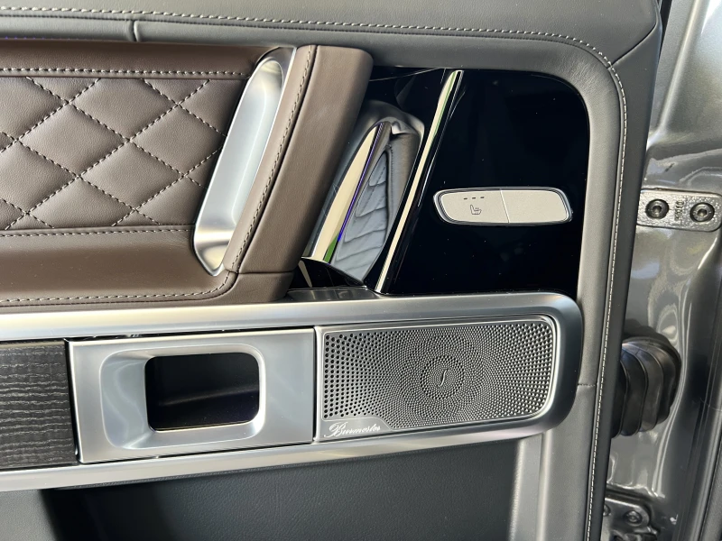 Mercedes-Benz G 400 d/AMG/4M/SUPERIOR/MANUFAKTUR/BURM/ГАРАНЦИЯ 10.2028, снимка 14 - Автомобили и джипове - 52935455