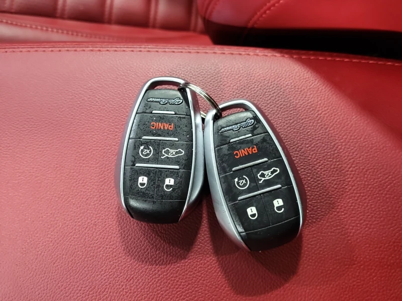 Alfa Romeo Stelvio TI Sport AWD 280кс * Възможност за Лизинг* , снимка 15 - Автомобили и джипове - 53480244