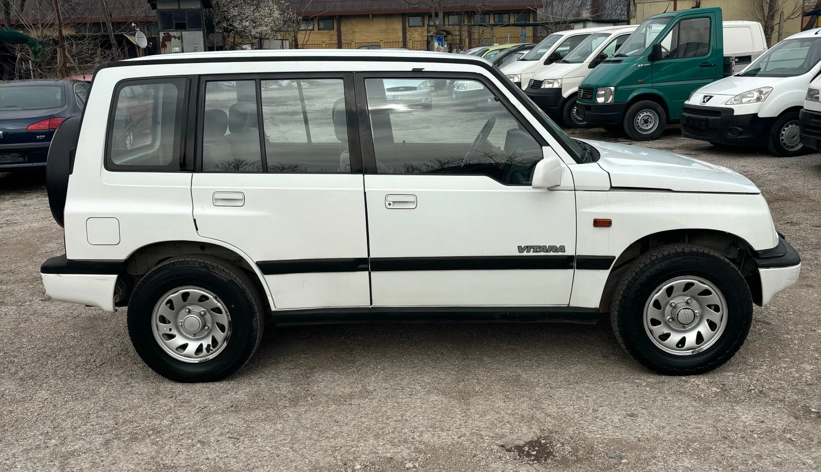 Suzuki Vitara 1.6i  - изображение 8