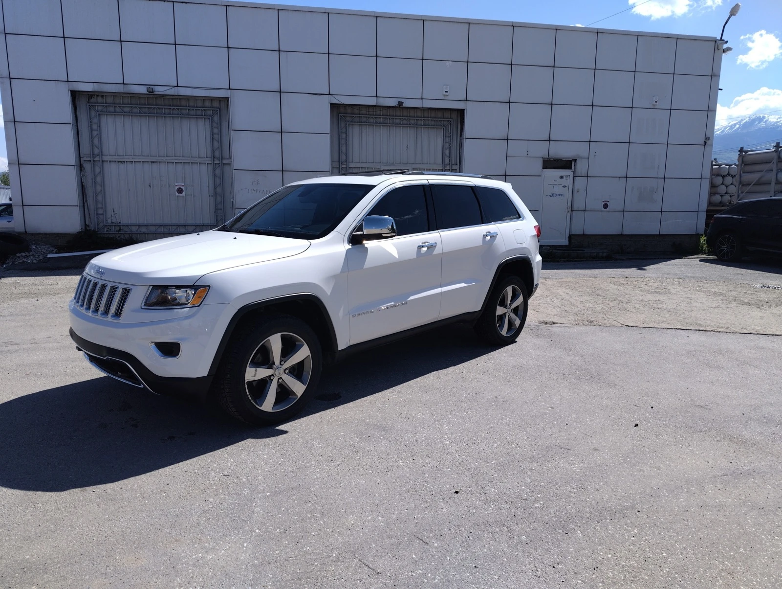 Jeep Grand cherokee 5.7 V8 HEMI 2016г - изображение 7