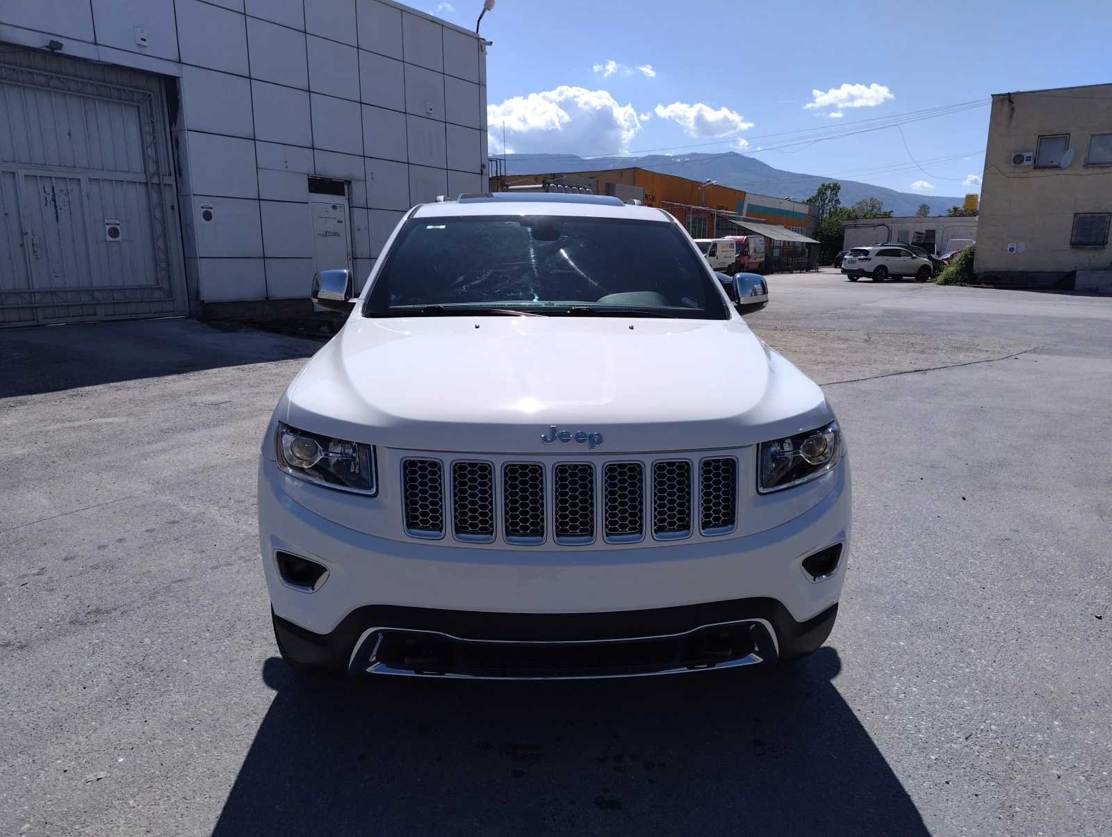 Jeep Grand cherokee 5.7 V8 HEMI 2016г - изображение 5