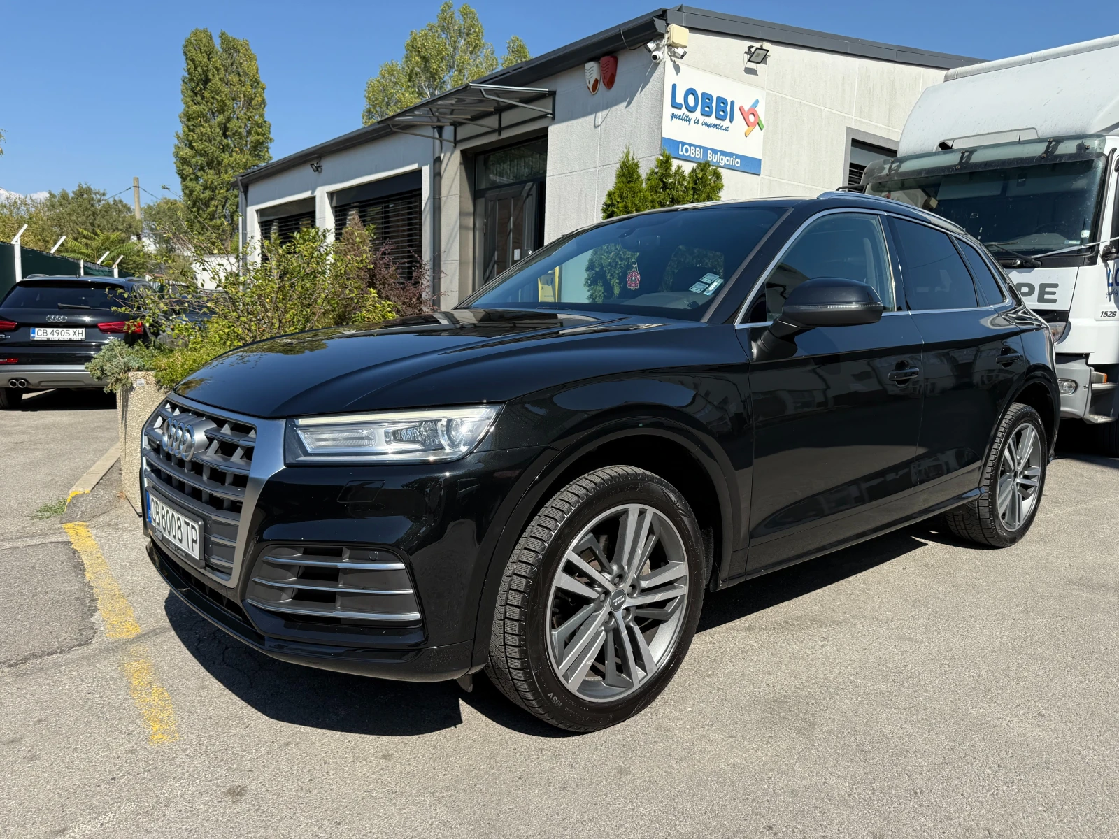 Audi Q5 S line ОБСЛУЖЕНА ПАНОРАМА 20'' ТОП РЕАЛНА - изображение 5