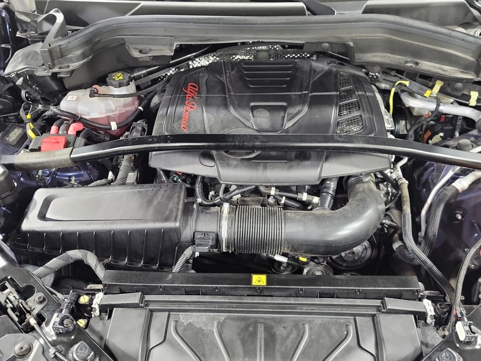 Alfa Romeo Stelvio TI Sport AWD 280�� * ���������� �� ������*  | Mobile.bg � ����������� 16