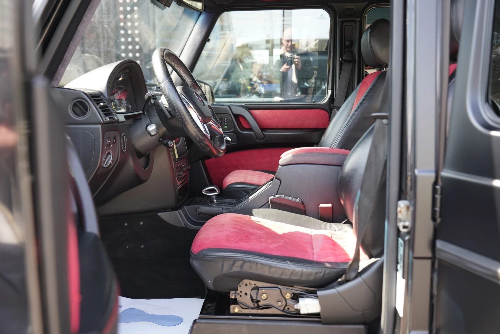 Mercedes-Benz G 55 AMG Designo АВТОМОБИЛА ИМА ДРЕБНИ ЗАБЕЛЕЖКИ, снимка 9 - Автомобили и джипове - 53724451