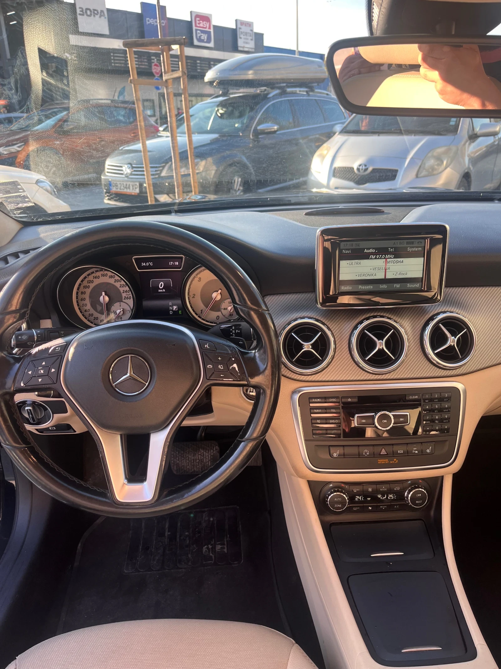 Mercedes-Benz GLA, снимка 4 - Автомобили и джипове - 54132865