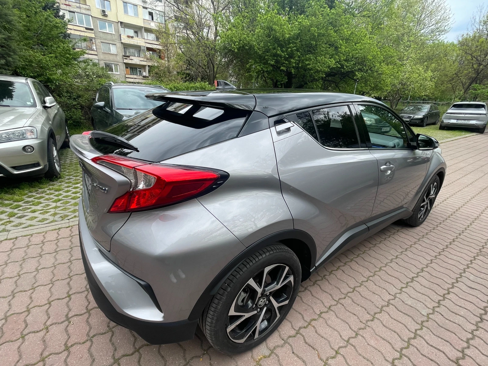 Toyota C-HR ГАРАНЦИЯ!, снимка 2 - Автомобили и джипове - 54361631