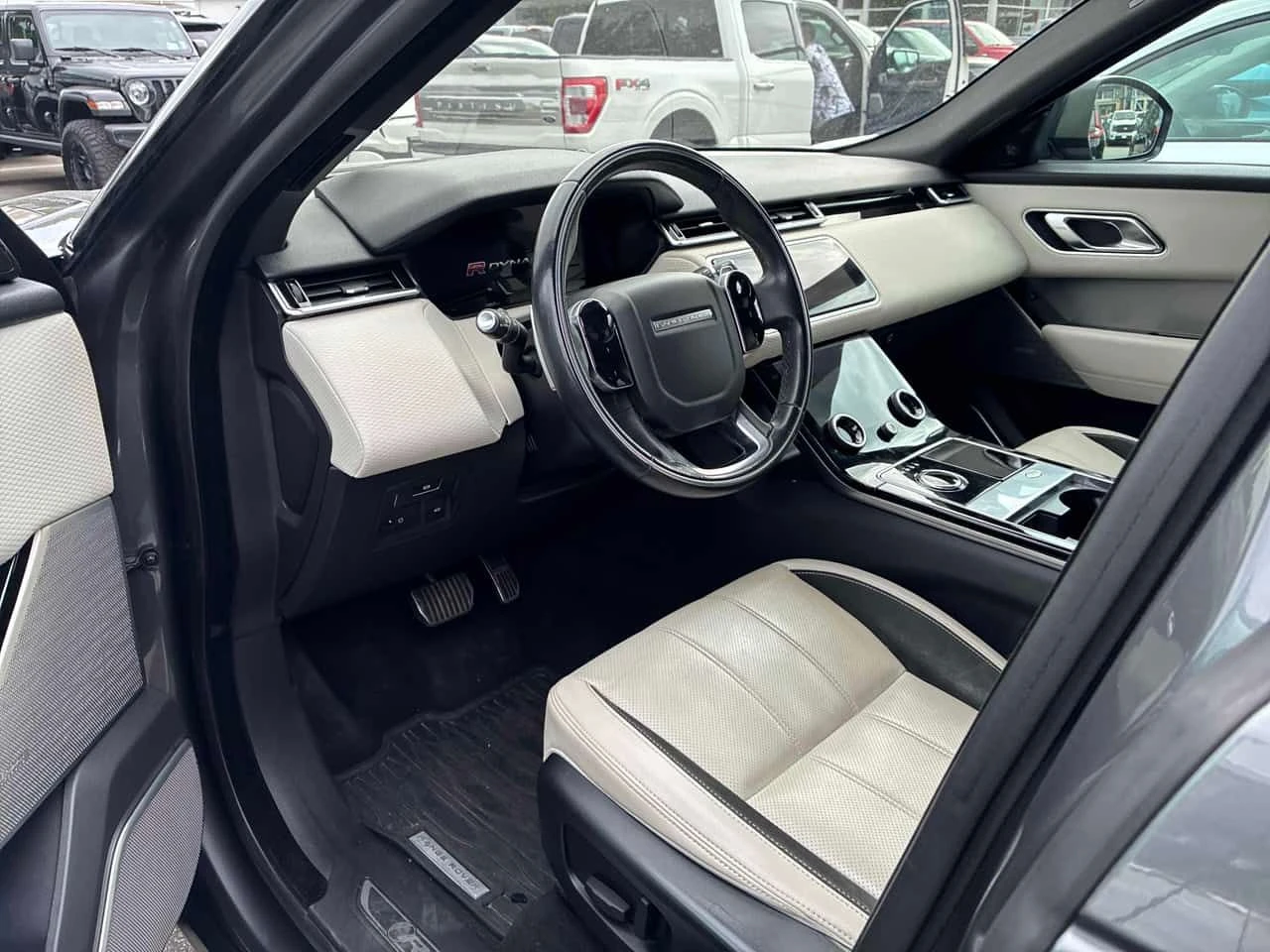Land Rover Range Rover Velar * P380 SE * CARFAX * ПОДГРЕВИ * ПАНО * KEYLESS, снимка 5 - Автомобили и джипове - 54775230
