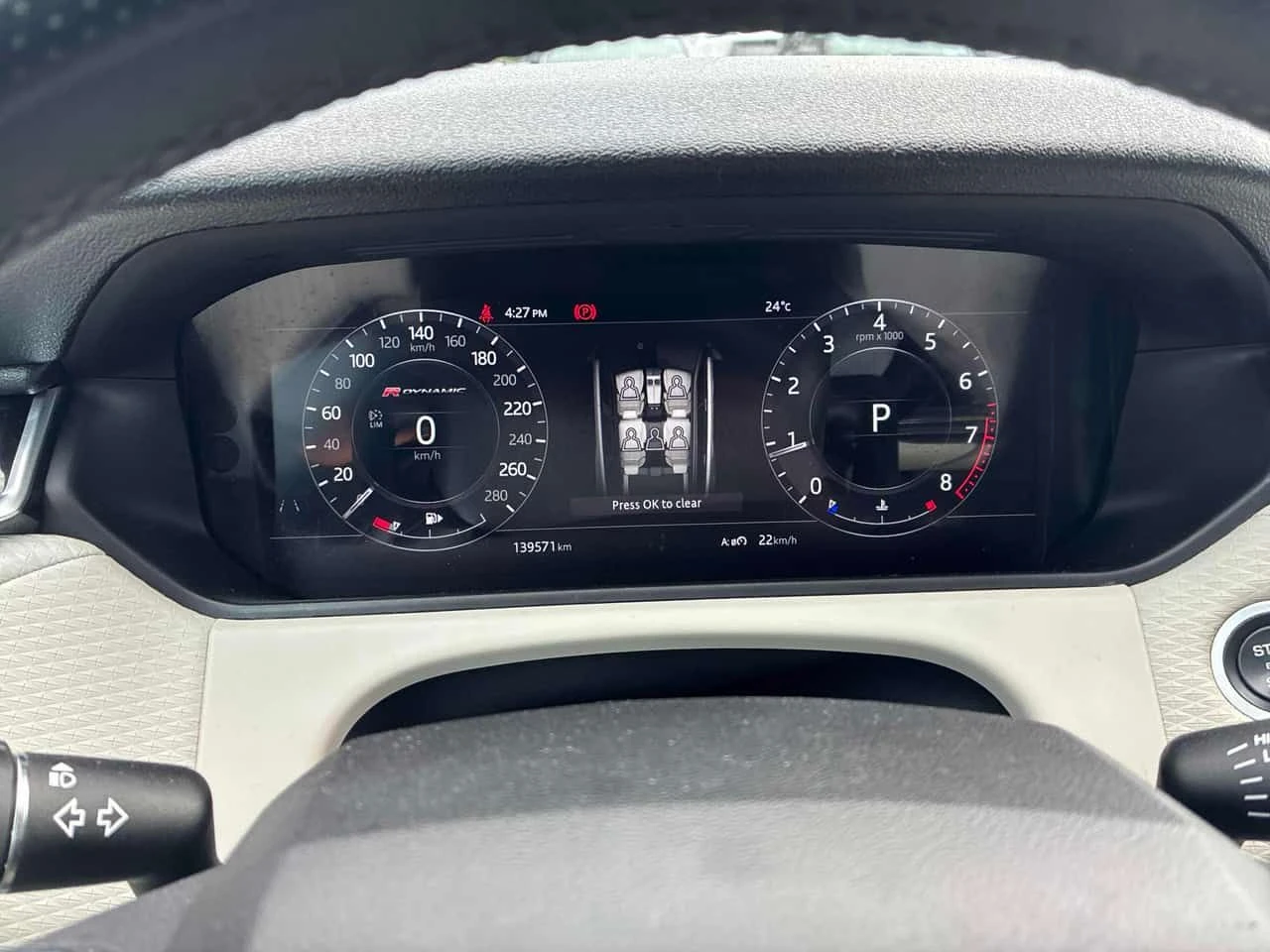 Land Rover Range Rover Velar * P380 SE * CARFAX * ПОДГРЕВИ * ПАНО * KEYLESS, снимка 8 - Автомобили и джипове - 54775230
