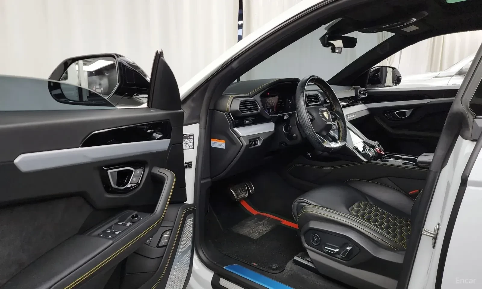 Lamborghini Urus * V8* , снимка 14 - Автомобили и джипове - 54848917